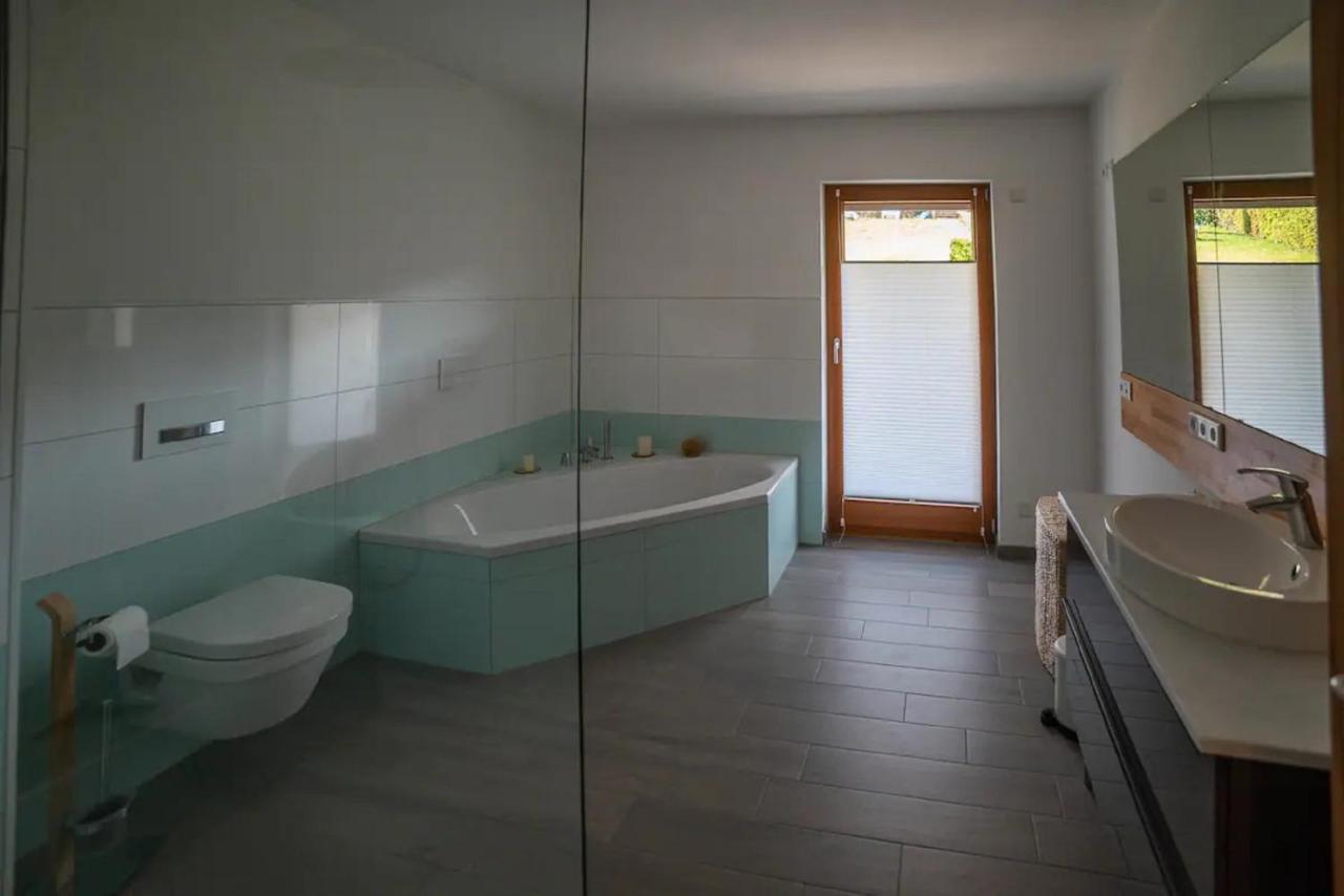 Ferienwohnung Am Waldrand Bad Driburg Bagian luar foto